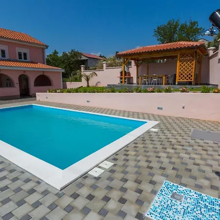 Ch - Hr-09486-03 By Interhome Hébergement de vacances
